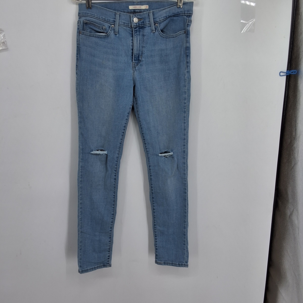 Levi's Sz 29 Slimming Skinny Jeans with Distressed Details